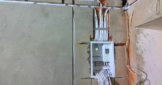 Электропроводка в доме + монтаж Салехард цена от 158 руб. м.п.